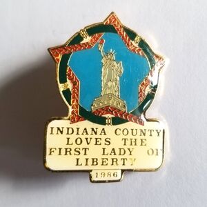 Vintage Indiana County lapel pin enamel brooch 1986 Statue of Liberty